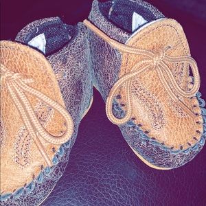 Infant Old West size 0 tie up Mocs (baby Mocs)